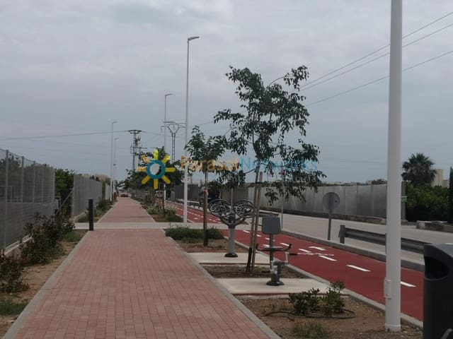 Undeveloped Land for sale in Guardamar de la Safor - € 35,000 (Ref: 9676416)