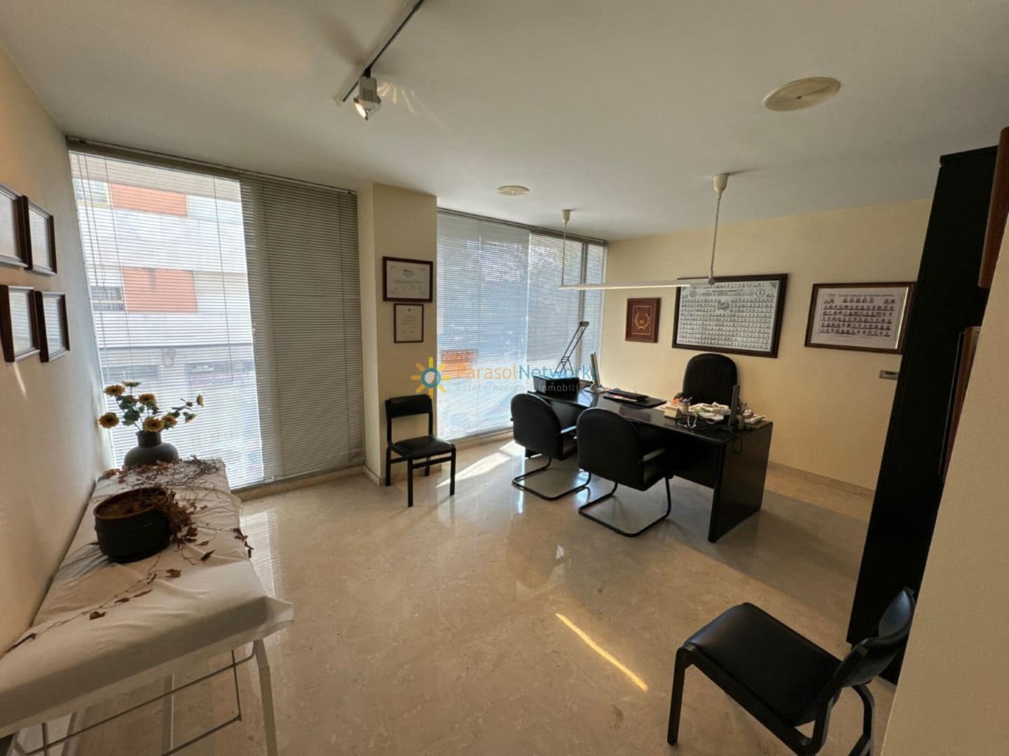 8 slaapkamer Kantoor te koop in Oliva - € 175.000 (Ref: 9678129)