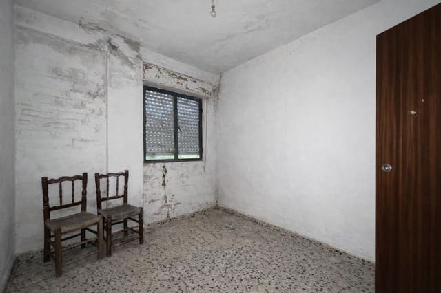 3 bedroom Villa for sale in L'Olleria - € 60,000 (Ref: 9683906)