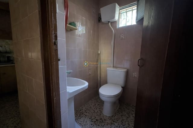 3 bedroom Villa for sale in L'Olleria - € 60,000 (Ref: 9683906)