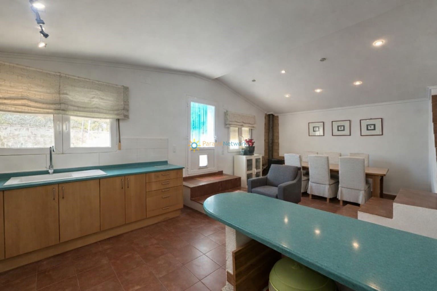 3 soverom Villa til salgs i Ontinyent med svømmebasseng garasje - € 165 000 (Ref: 9688449)