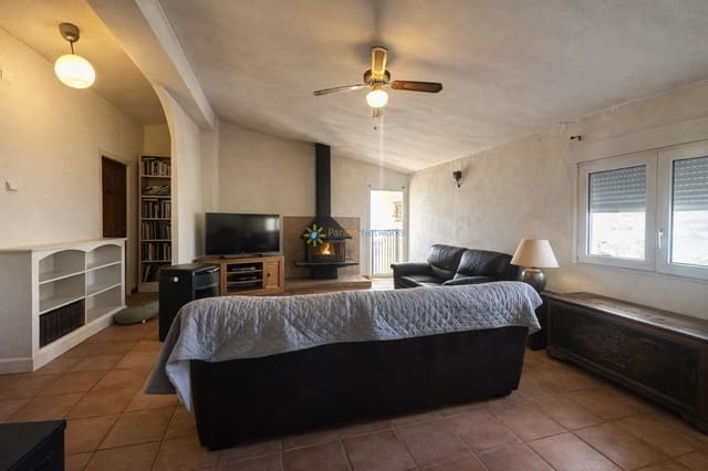 3 soverom Villa til salgs i Ontinyent med svømmebasseng garasje - € 165 000 (Ref: 9688449)