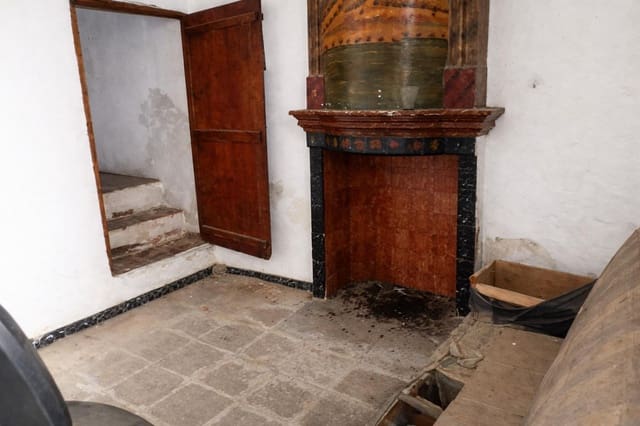 Casa de 5 habitaciones en Benigánim en venta con garaje - 45.000 € (Ref: 9688574)