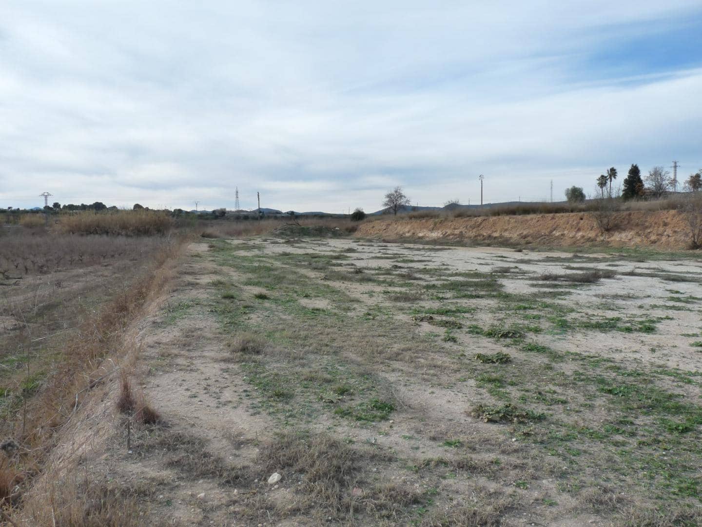 Grunde uden byggetilladelser til salg i Alfarrasi - € 29.000 (Ref: 9700048)