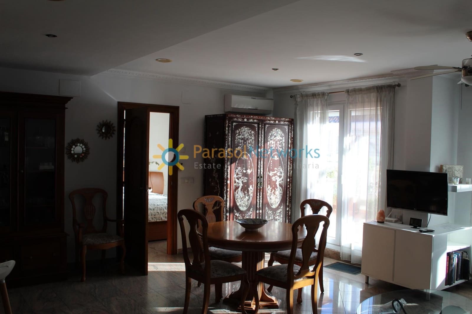 2 bedroom Penthouse for rent in Denia with pool garage - € 750 (Ref: 9700165)