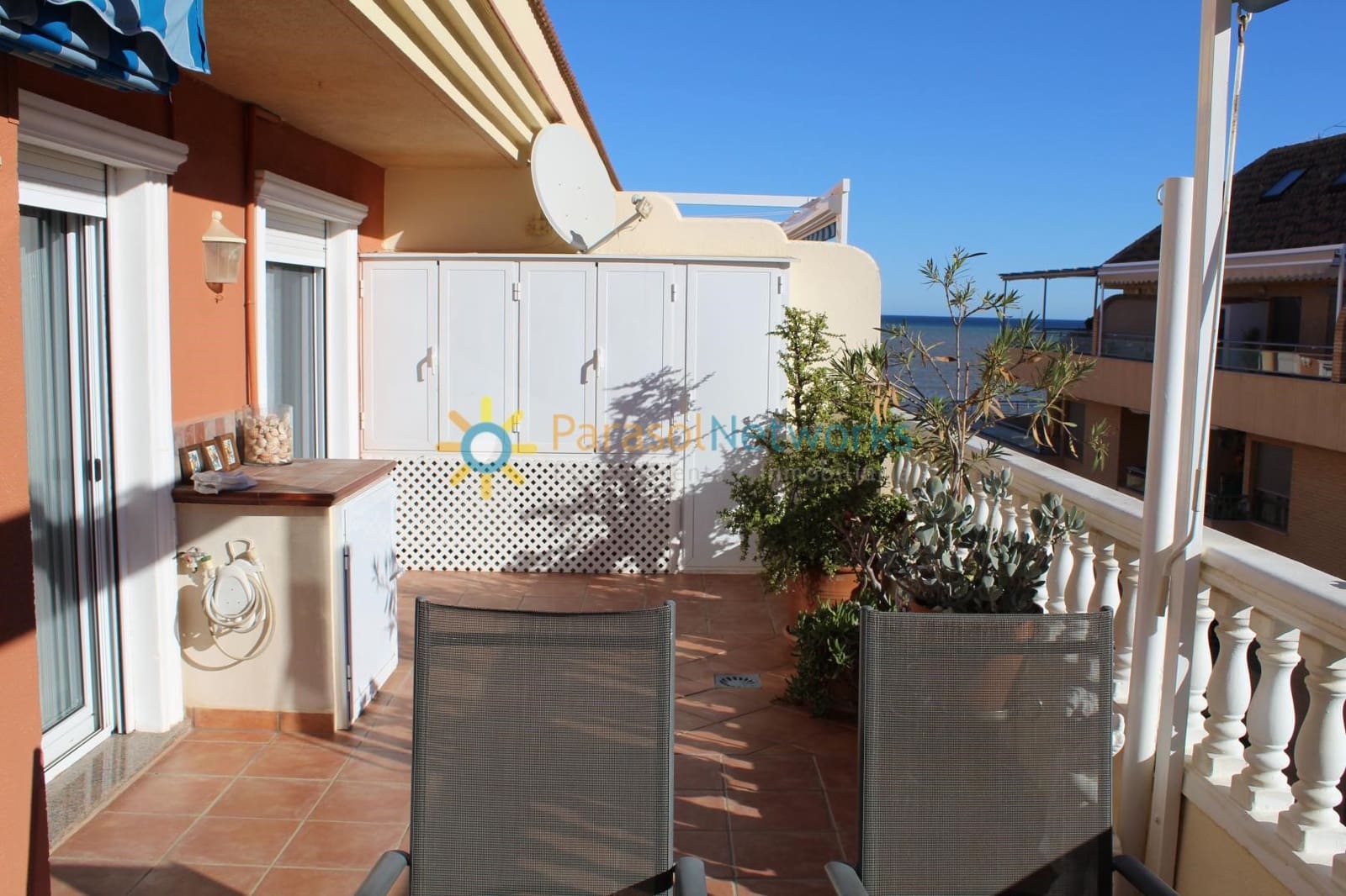 2 bedroom Penthouse for rent in Denia with pool garage - € 750 (Ref: 9700165)