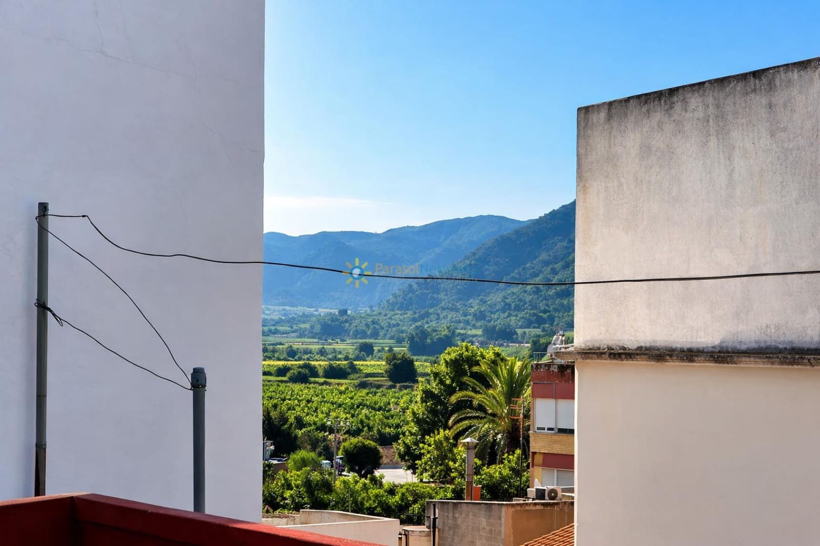 4 bedroom Townhouse for sale in Simat de la Valldigna with garage - € 170,000 (Ref: 9714159)