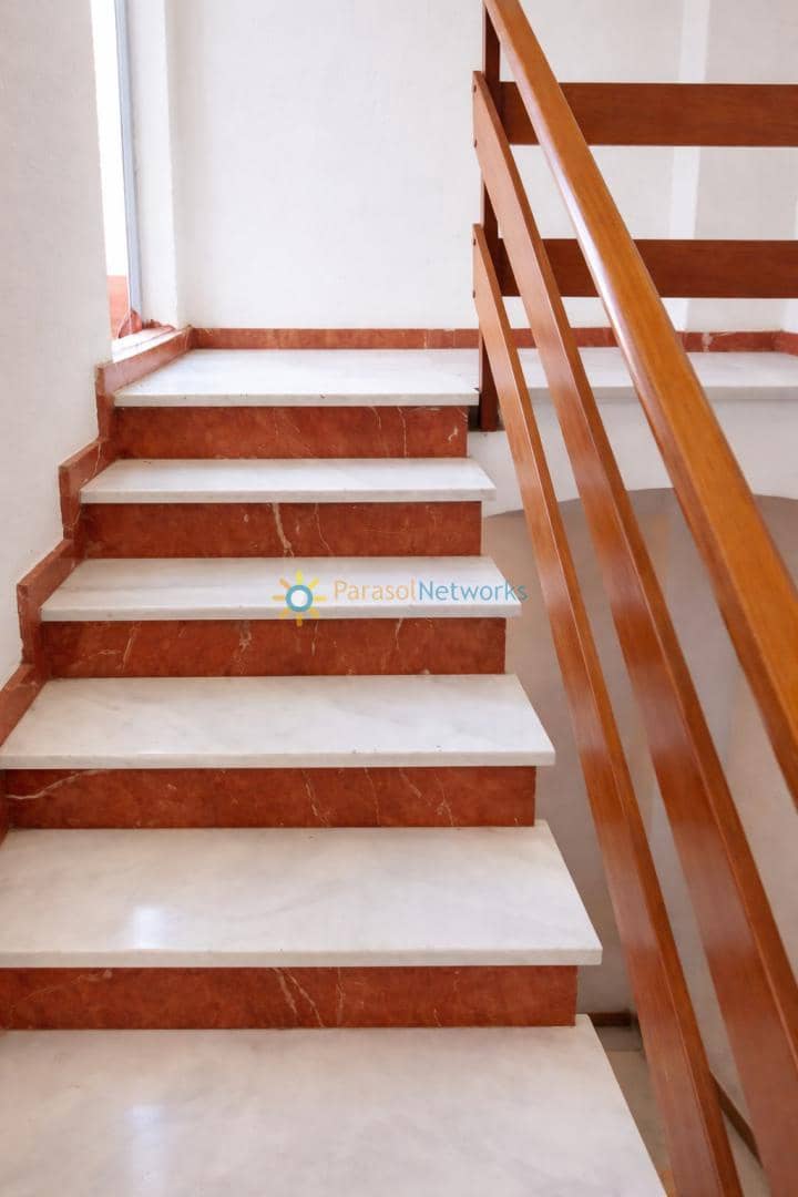 4 bedroom Townhouse for sale in Simat de la Valldigna with garage - € 170,000 (Ref: 9714159)