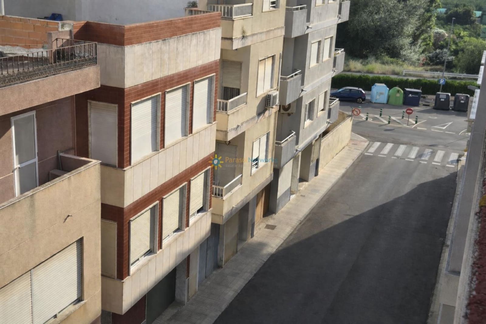 4 bedroom Townhouse for sale in Simat de la Valldigna with garage - € 170,000 (Ref: 9714159)