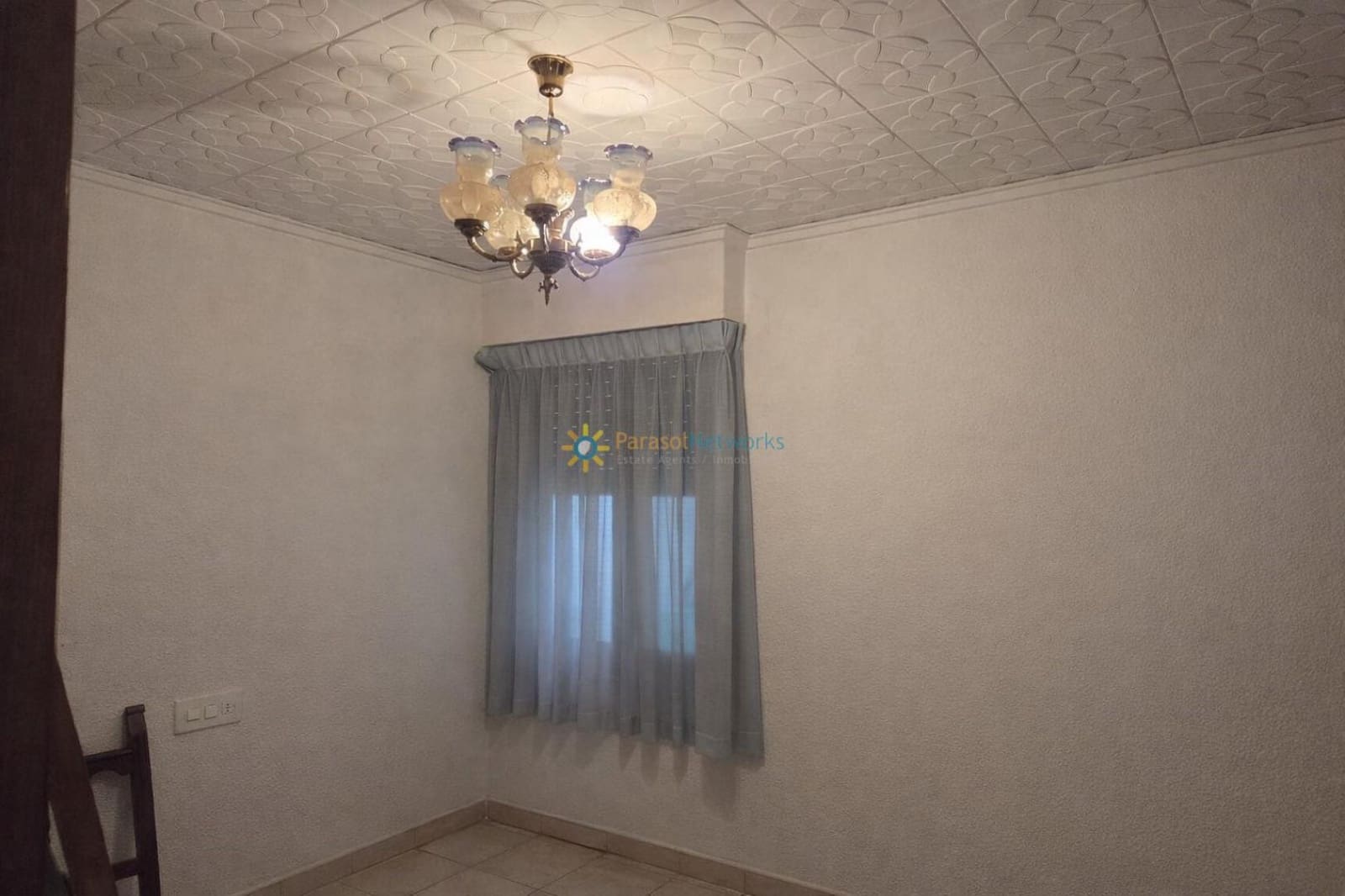 4 bedroom Townhouse for sale in Simat de la Valldigna with garage - € 170,000 (Ref: 9714159)