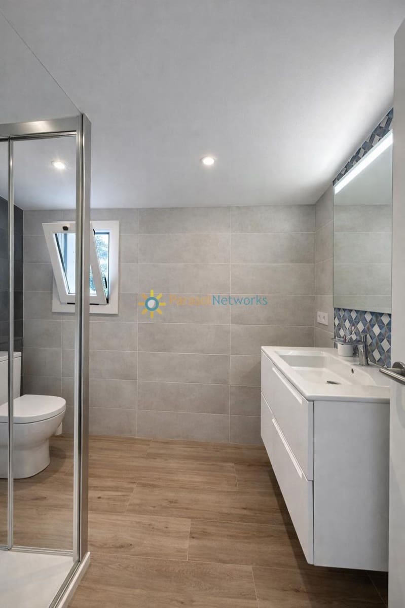 6 bedroom Villa for sale in Ontinyent with pool - € 465,000 (Ref: 9714293)