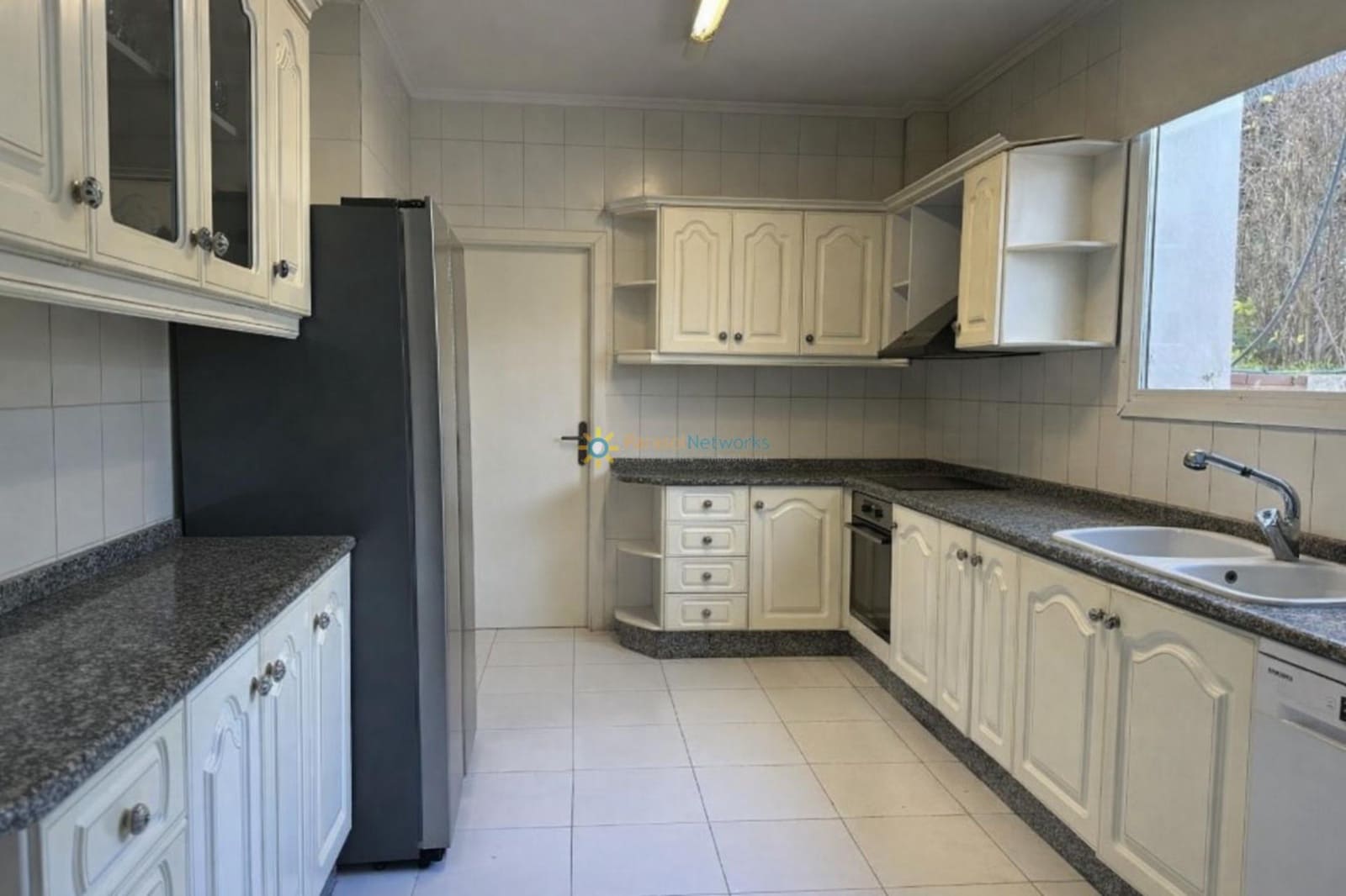 6 bedroom Villa for sale in Ontinyent with pool - € 465,000 (Ref: 9714293)