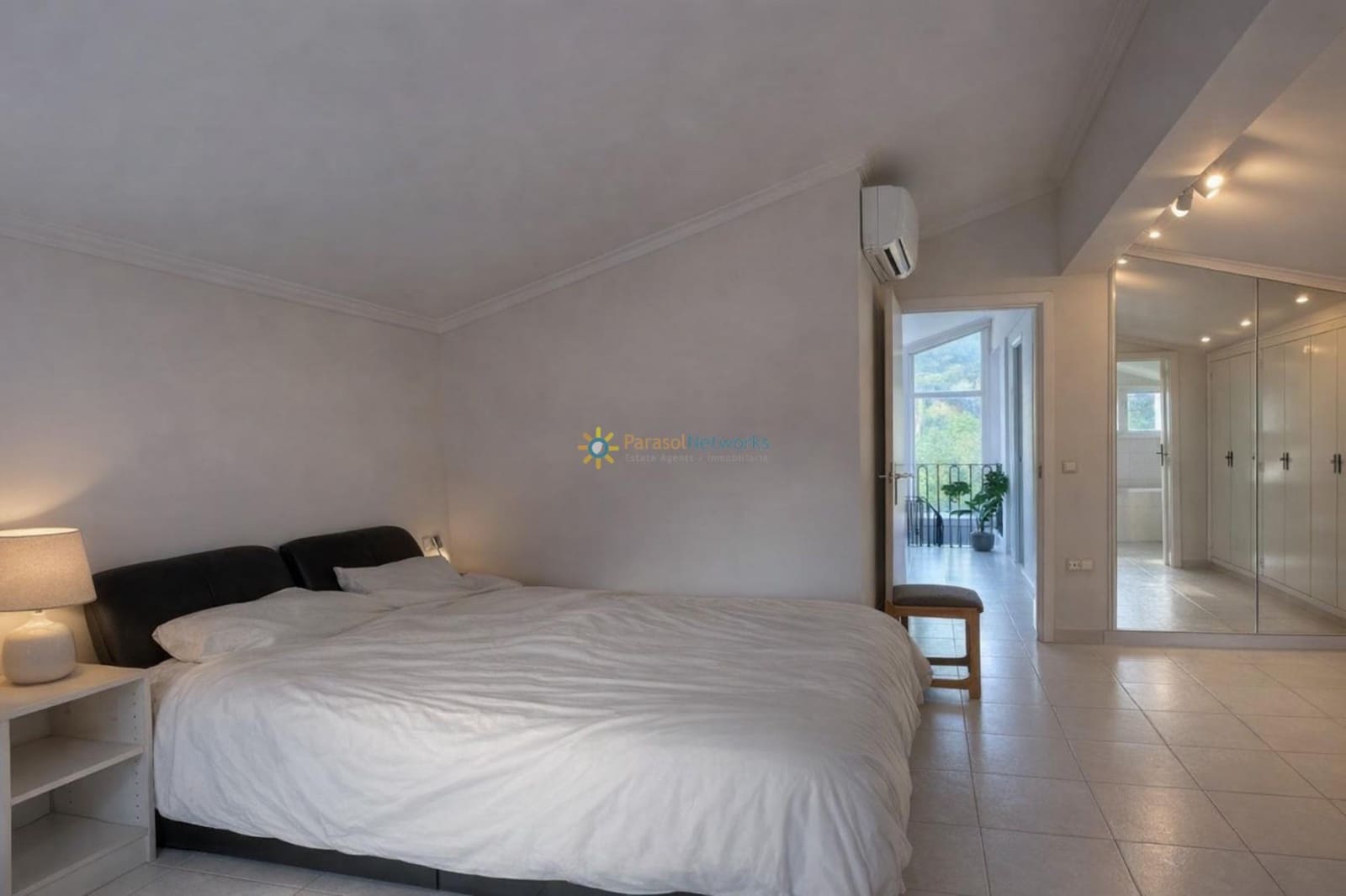 6 bedroom Villa for sale in Ontinyent with pool - € 465,000 (Ref: 9714293)