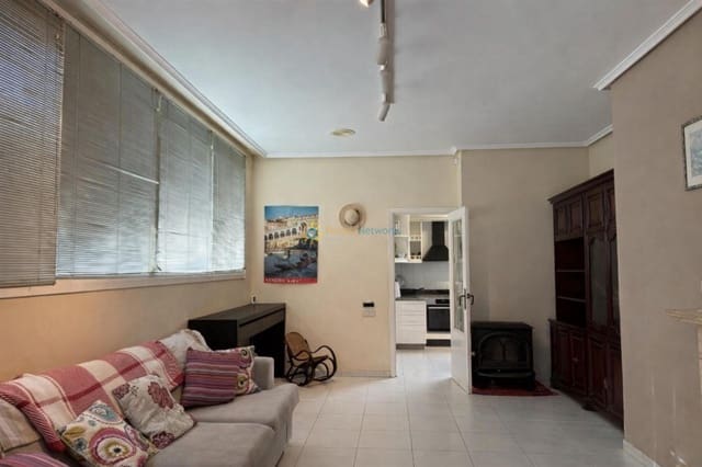 6 bedroom Villa for sale in Ontinyent with pool - € 465,000 (Ref: 9714293)