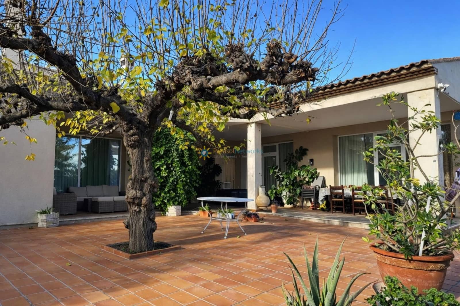 6 bedroom Villa for sale in Ontinyent with pool - € 465,000 (Ref: 9714293)