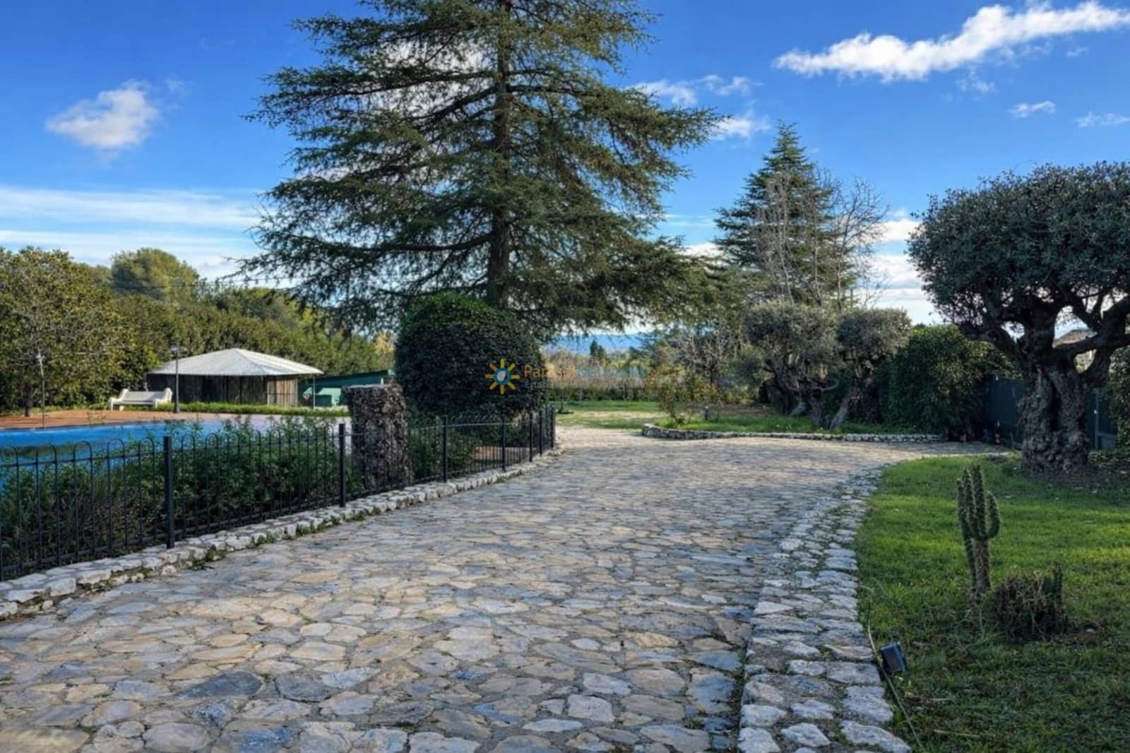 6 bedroom Villa for sale in Ontinyent with pool - € 465,000 (Ref: 9714293)