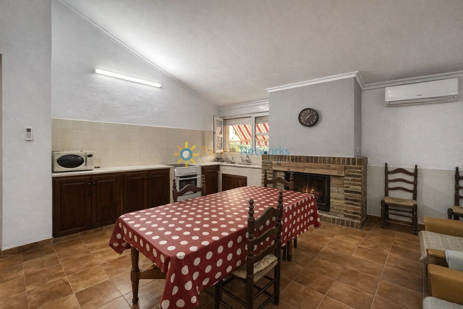 3 bedroom Villa for sale in Ontinyent with pool garage - € 210,000 (Ref: 9719344)