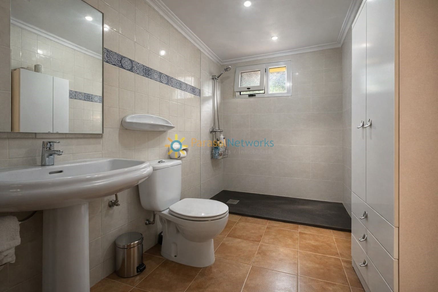 3 bedroom Villa for sale in Ontinyent with pool garage - € 210,000 (Ref: 9719344)