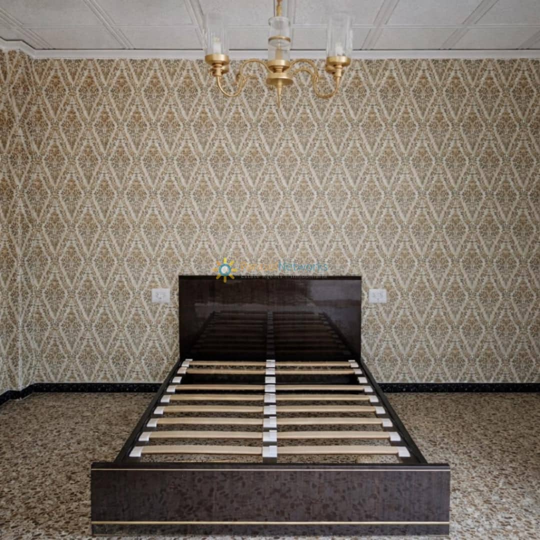 6 bedroom Townhouse for sale in Sumacarcer - € 78,000 (Ref: 9720655)