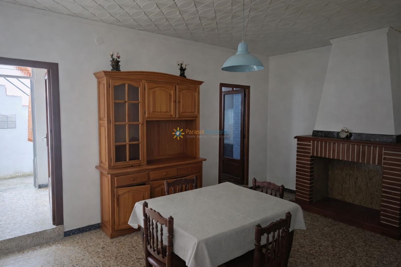 6 bedroom Townhouse for sale in Sumacarcer - € 78,000 (Ref: 9720655)