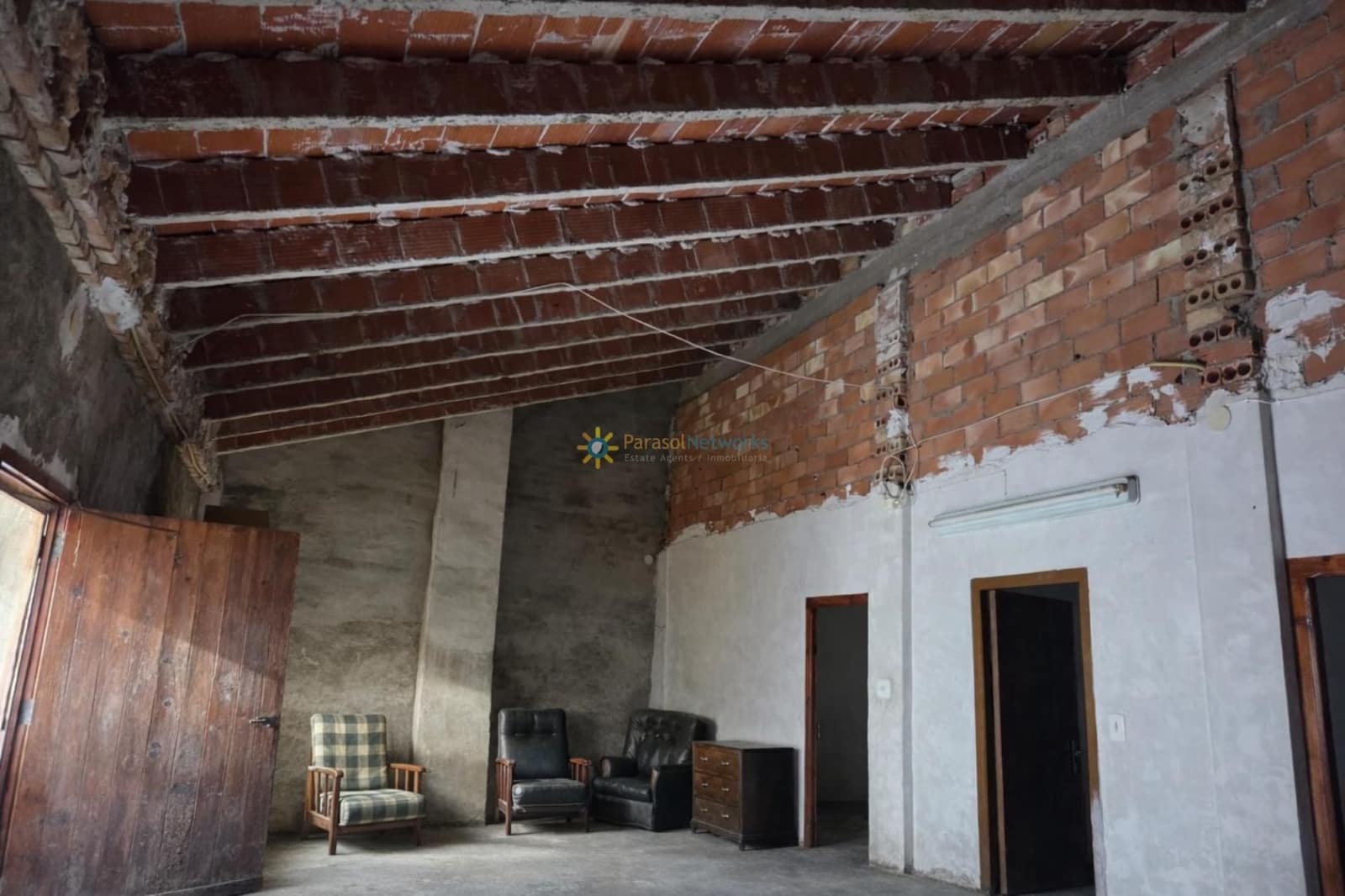 6 bedroom Townhouse for sale in Sumacarcer - € 78,000 (Ref: 9720655)