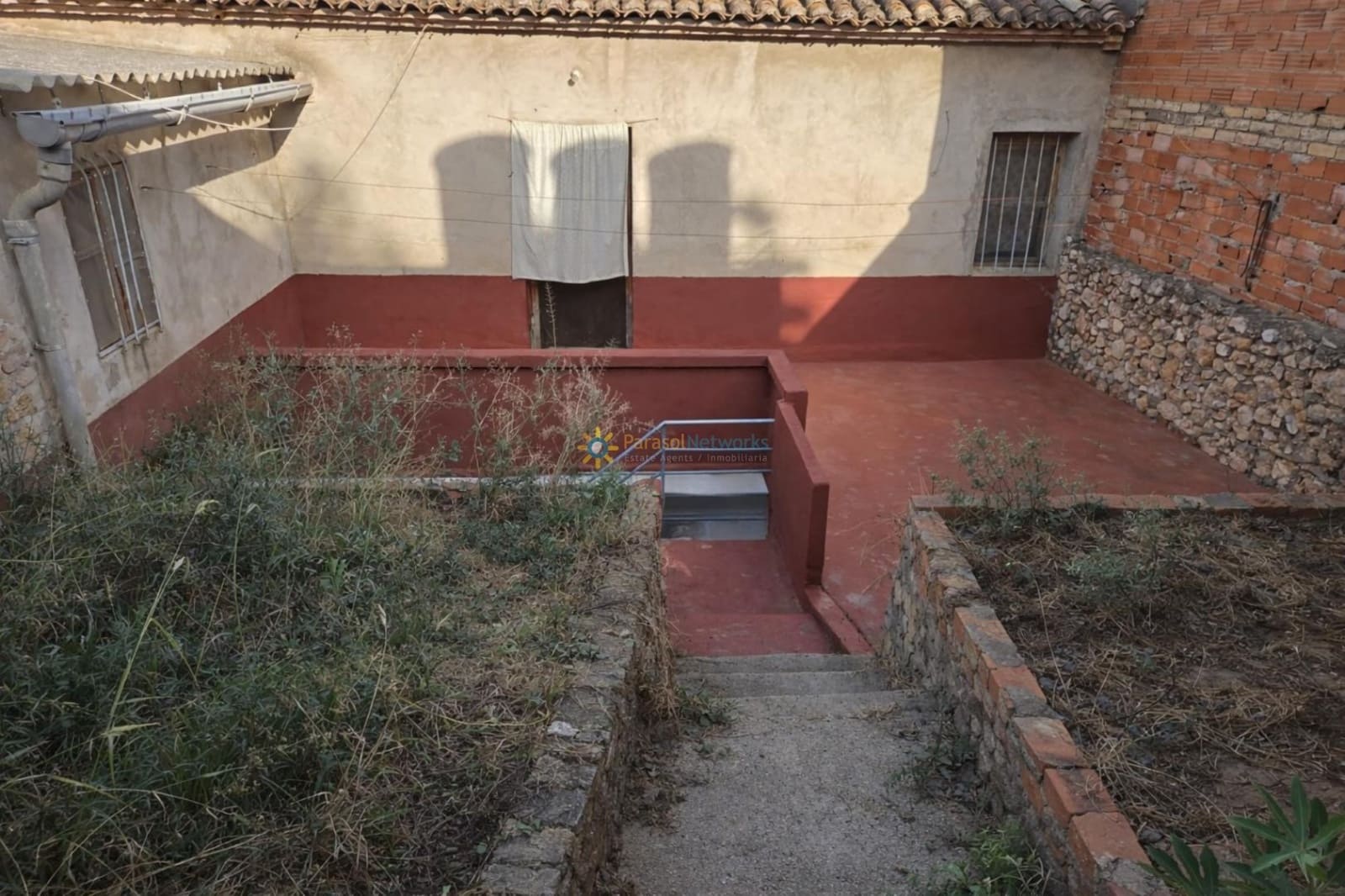 6 bedroom Townhouse for sale in Sumacarcer - € 78,000 (Ref: 9720655)