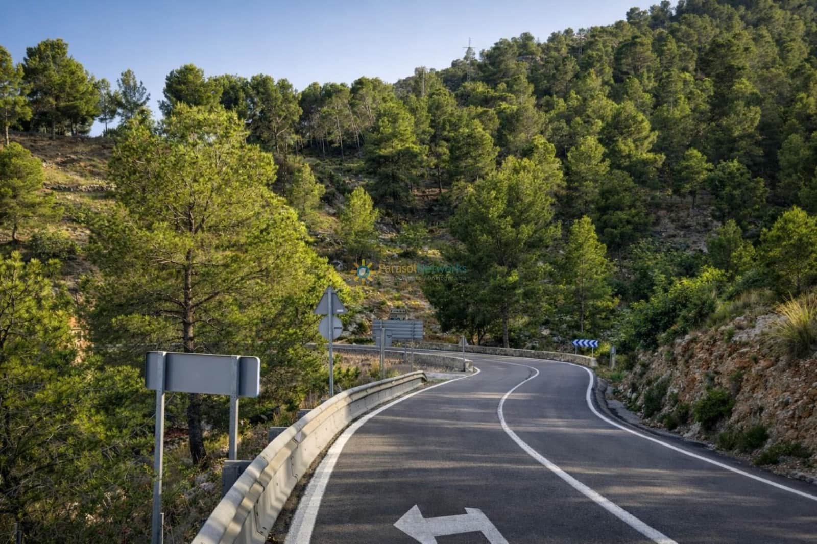 6 bedroom Townhouse for sale in Sumacarcer - € 78,000 (Ref: 9720655)