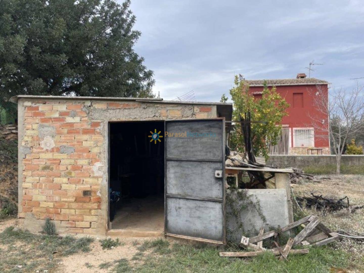 4 soverom Villa til salgs i Ontinyent - € 110 000 (Ref: 9724989)