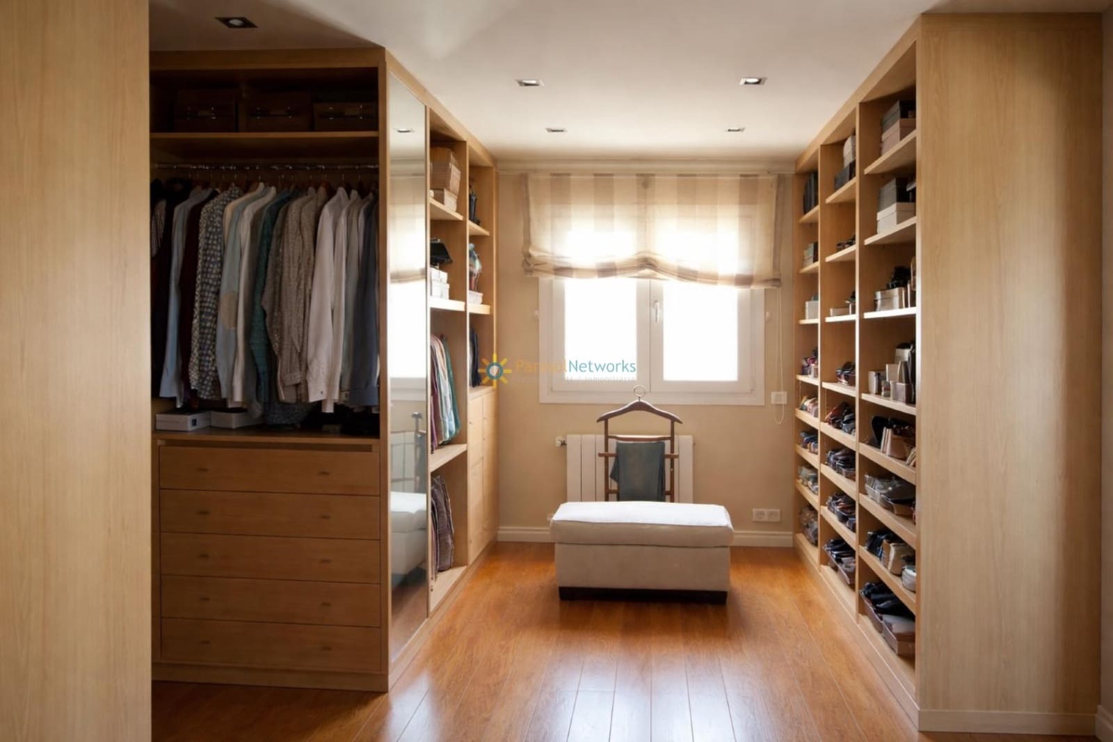 5 bedroom Villa for sale in Gandia with pool garage - € 1,100,000 (Ref: 9725062)