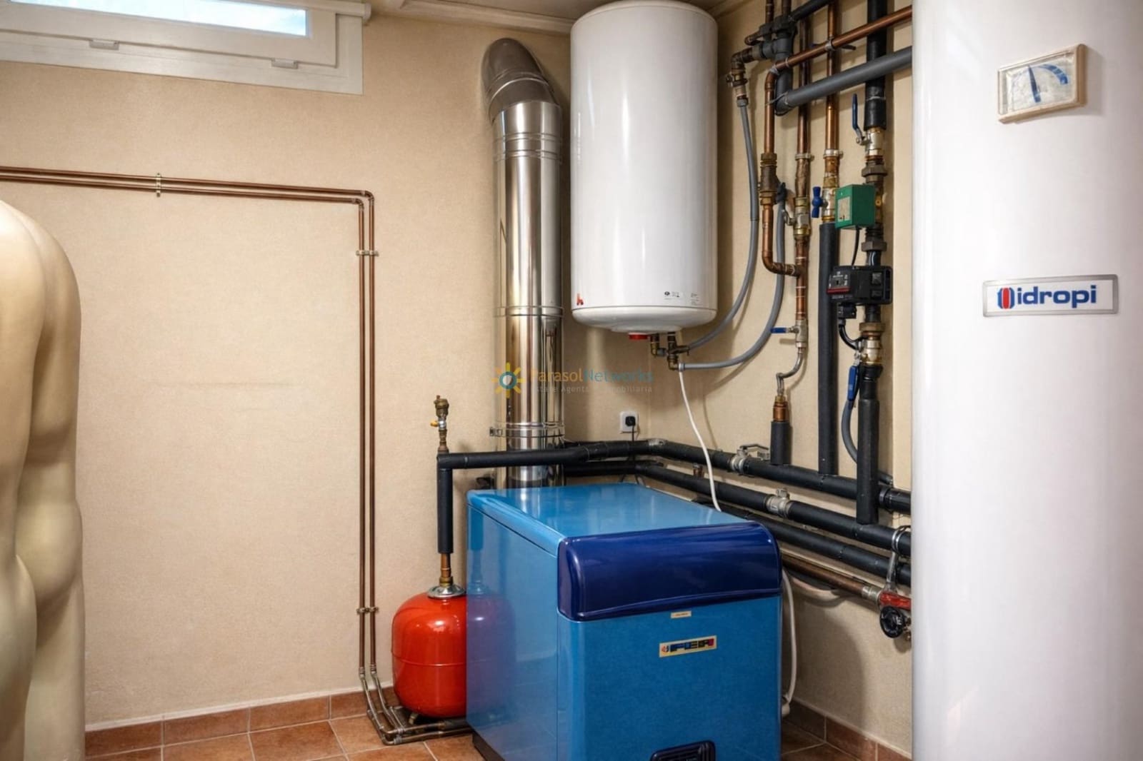 5 bedroom Villa for sale in Gandia with pool garage - € 1,100,000 (Ref: 9725062)