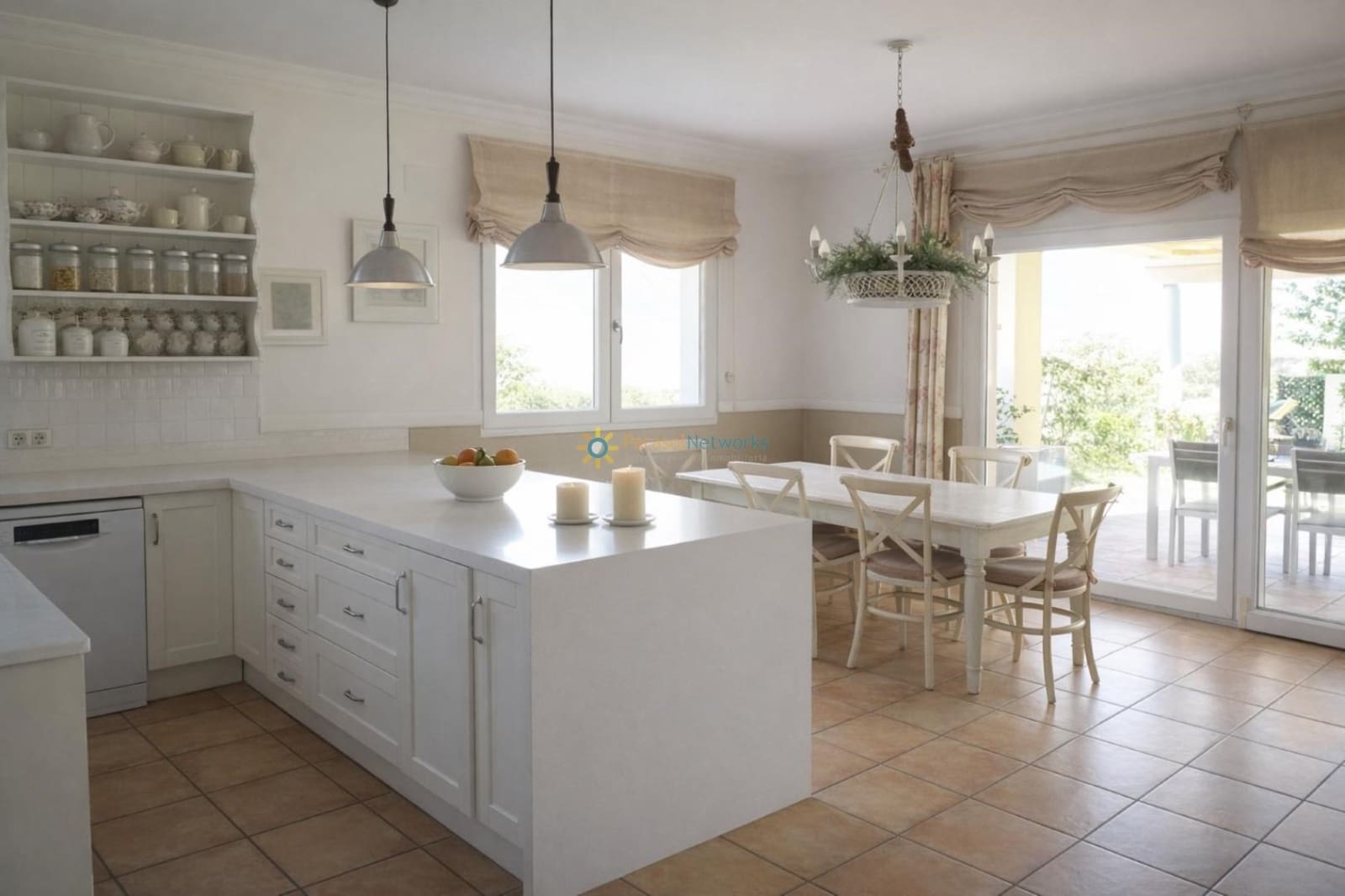 5 bedroom Villa for sale in Gandia with pool garage - € 1,100,000 (Ref: 9725062)