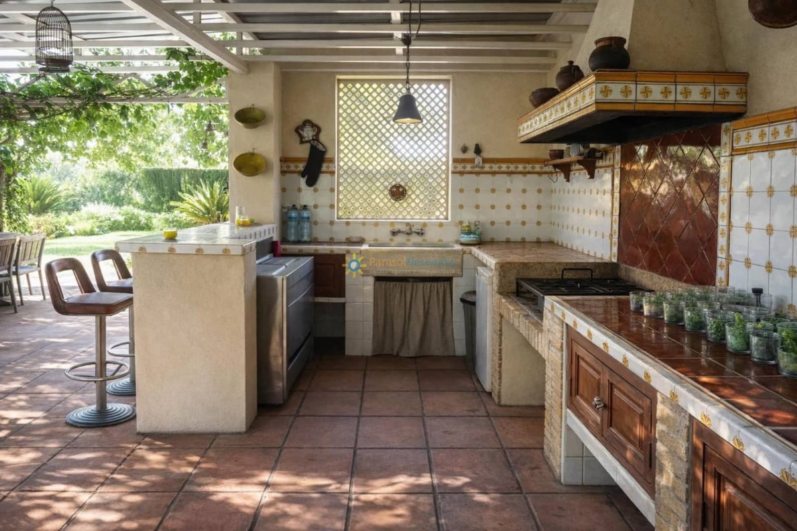 5 bedroom Villa for sale in Gandia with pool garage - € 1,100,000 (Ref: 9725062)