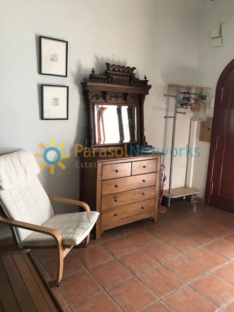 3 bedroom Townhouse for rent in Oliva - € 800 (Ref: 9737062)