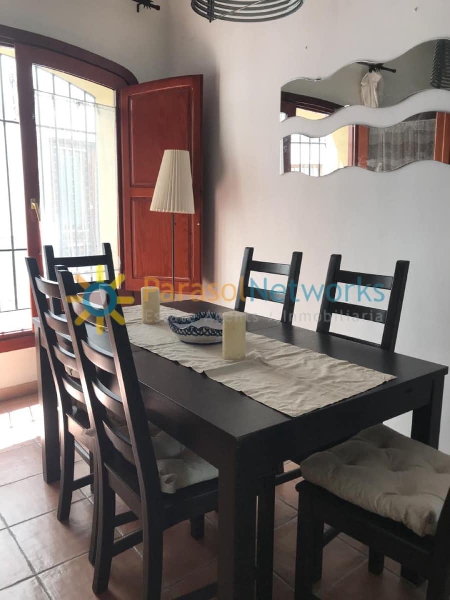 3 bedroom Townhouse for rent in Oliva - € 800 (Ref: 9737062)