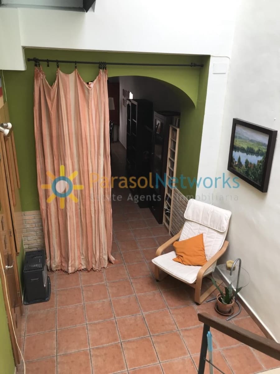 3 bedroom Townhouse for rent in Oliva - € 800 (Ref: 9737062)