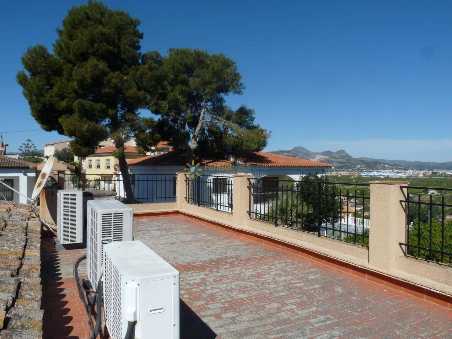 5 quarto Moradia para venda em La Font d'En Carros com piscina garagem - 460 000 € (Ref: 9737244)