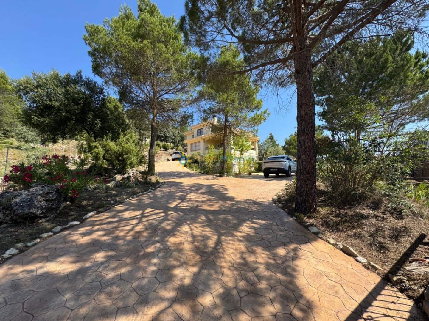 5 bedroom Villa for sale in Bocairent with pool garage - € 376,000 (Ref: 9739227)