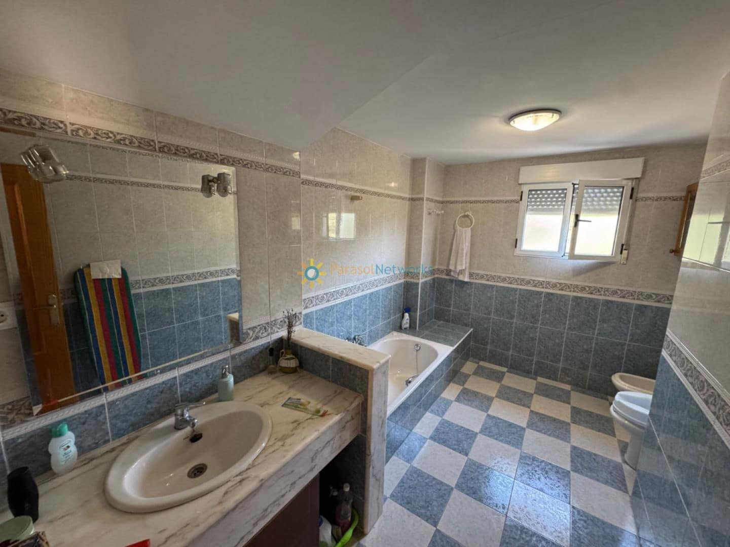 5 bedroom Villa for sale in Bocairent with pool garage - € 376,000 (Ref: 9739227)