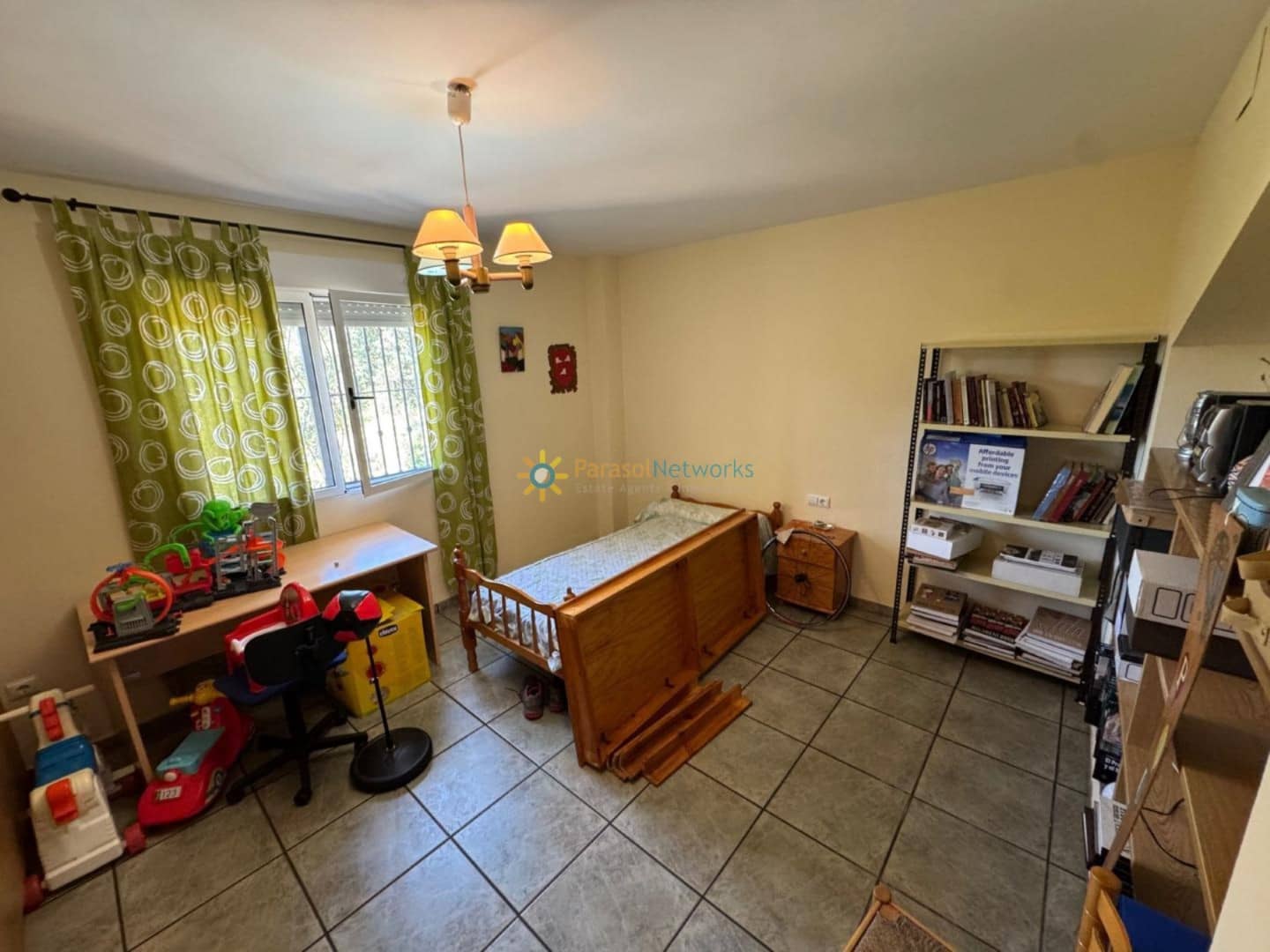 5 bedroom Villa for sale in Bocairent with pool garage - € 376,000 (Ref: 9739227)