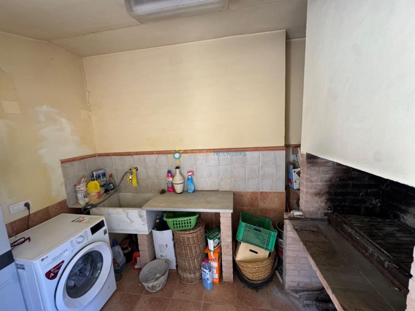 5 bedroom Villa for sale in Bocairent with pool garage - € 376,000 (Ref: 9739227)