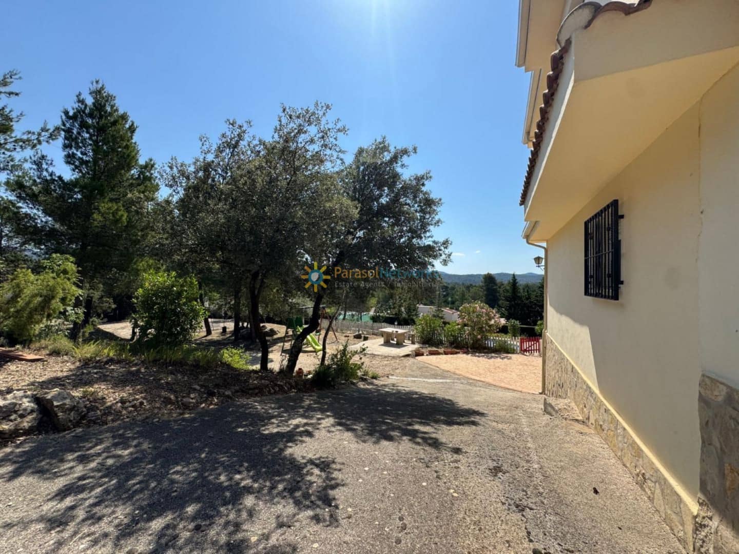 5 bedroom Villa for sale in Bocairent with pool garage - € 376,000 (Ref: 9739227)