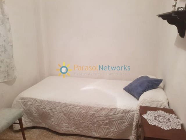 3 sypialnia Willa na sprzedaż w Ontinyent z garażem - 150 000 € (Ref: 9753730)