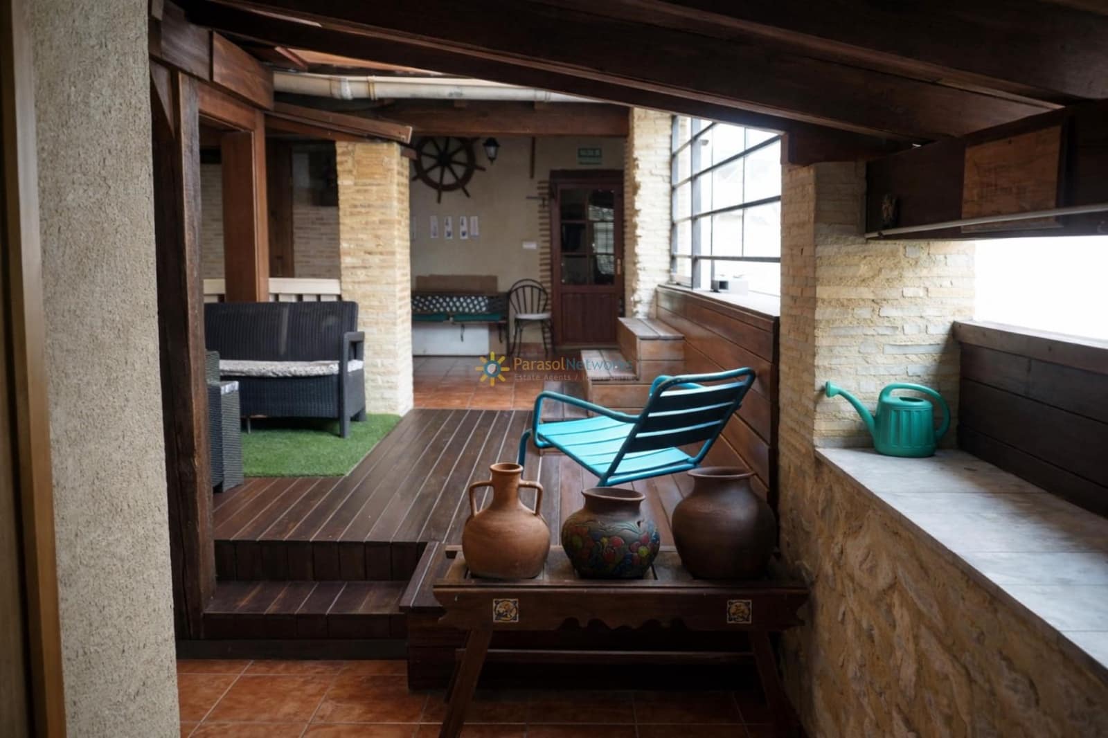 9 soveværelse Hotel til salg i Palomar med swimmingpool - € 290.000 (Ref: 9758228)