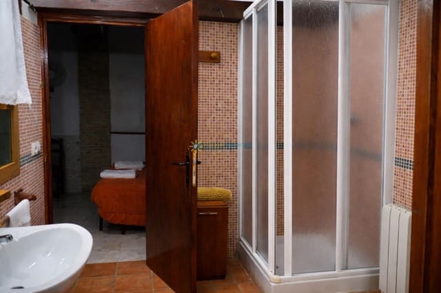 9 soveværelse Hotel til salg i Palomar med swimmingpool - € 290.000 (Ref: 9758228)