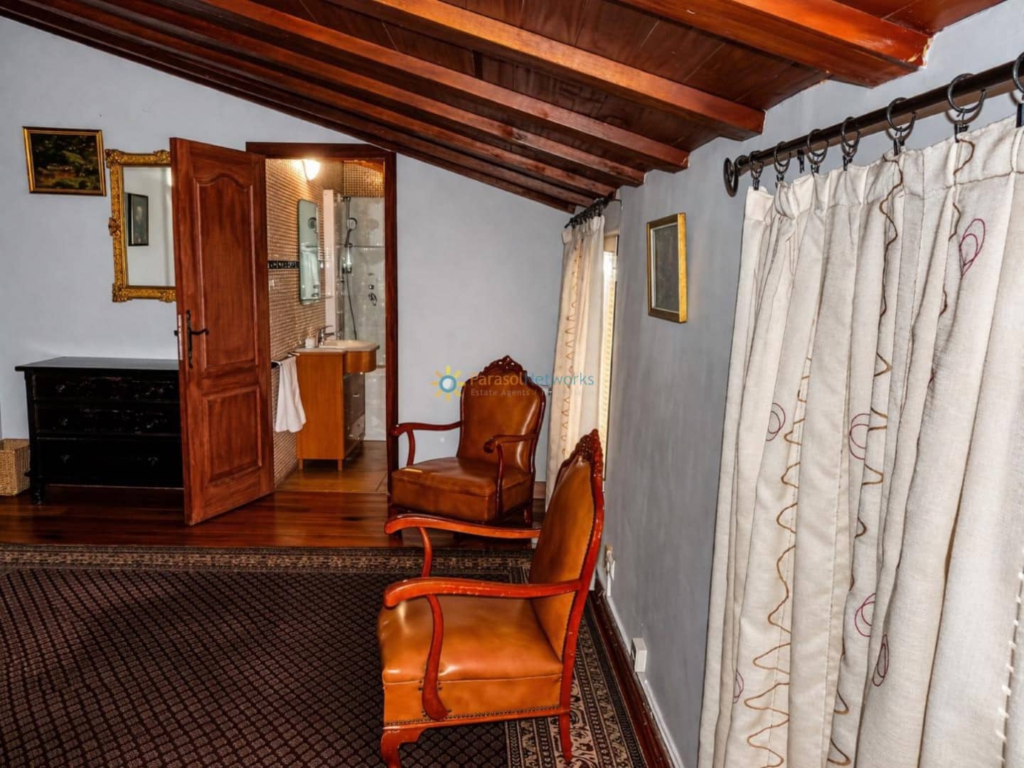 9 soveværelse Hotel til salg i Palomar med swimmingpool - € 290.000 (Ref: 9758228)