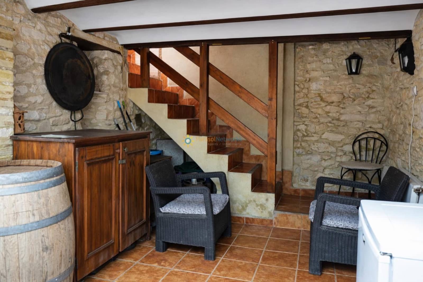 9 soveværelse Hotel til salg i Palomar med swimmingpool - € 290.000 (Ref: 9758228)