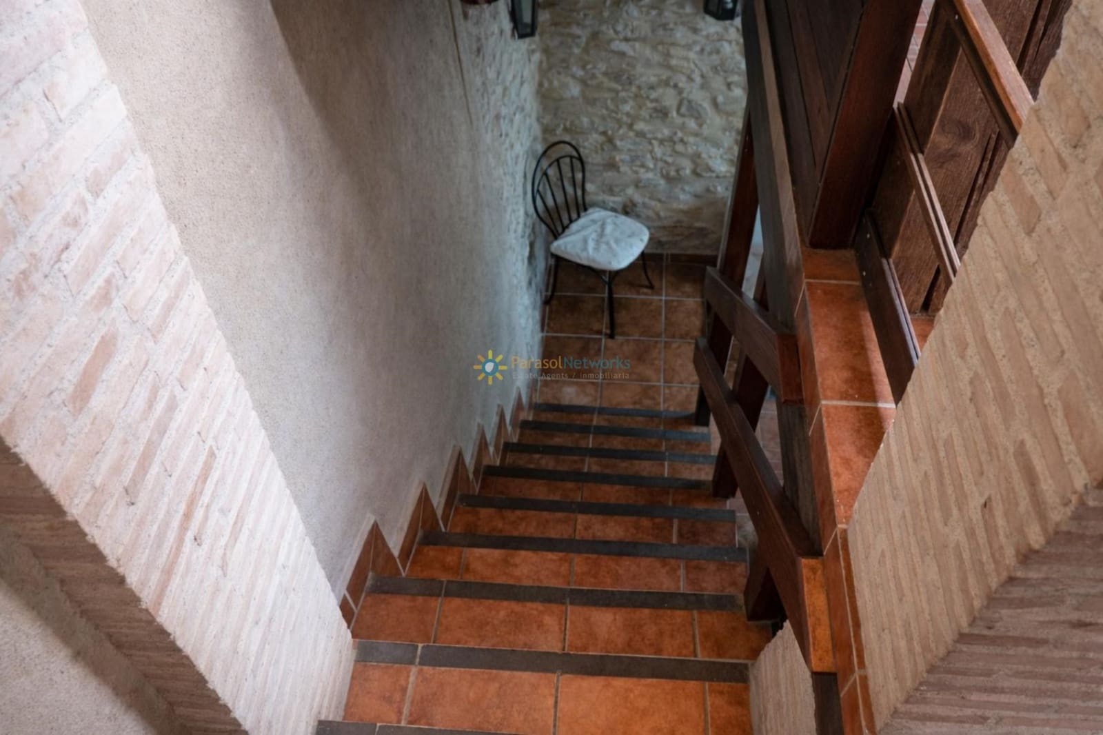 9 soveværelse Hotel til salg i Palomar med swimmingpool - € 290.000 (Ref: 9758228)