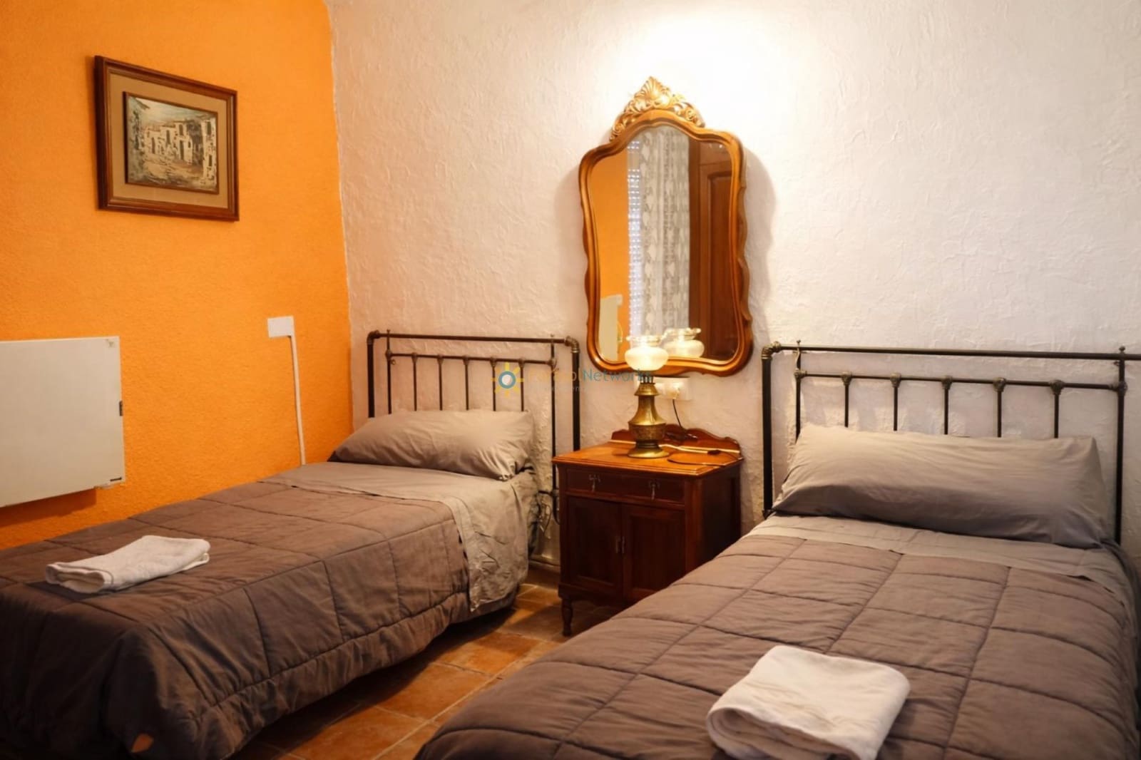 9 soveværelse Hotel til salg i Palomar med swimmingpool - € 290.000 (Ref: 9758228)