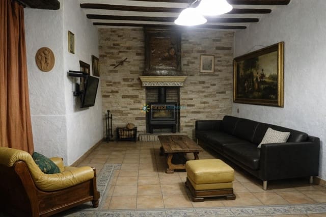 9 soveværelse Hotel til salg i Palomar med swimmingpool - € 290.000 (Ref: 9758228)