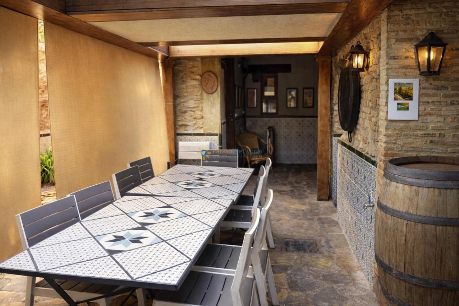 9 soveværelse Hotel til salg i Palomar med swimmingpool - € 290.000 (Ref: 9758228)